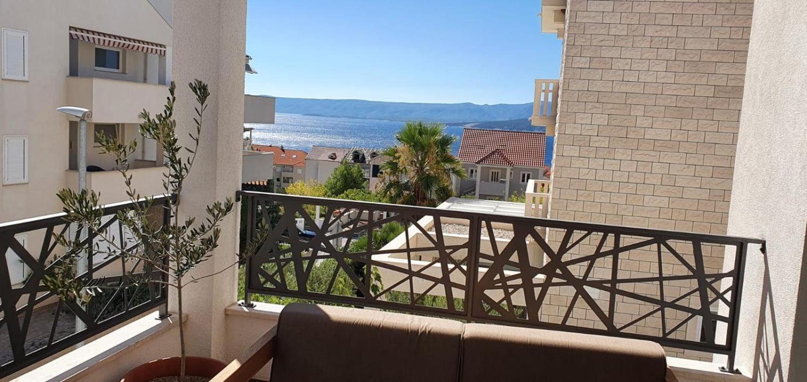 L&L Apartmani 1 Bol Bagian luar foto
