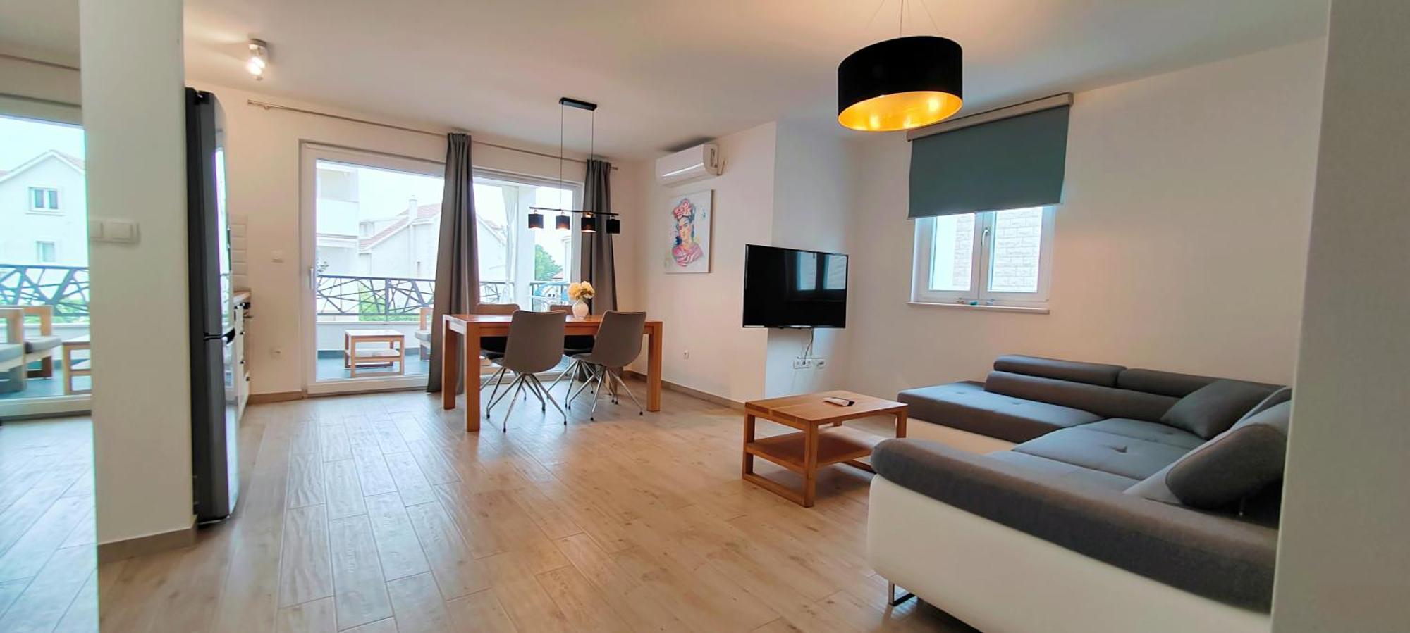 L&L Apartmani 1 Bol Bagian luar foto
