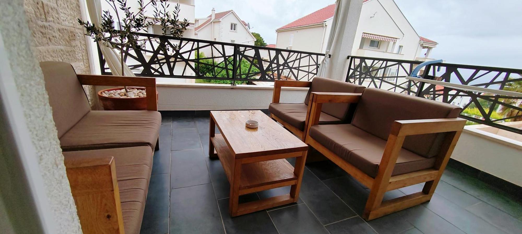 L&L Apartmani 1 Bol Bagian luar foto
