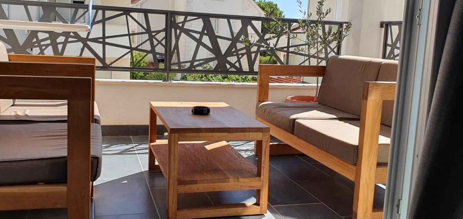 L&L Apartmani 1 Bol Bagian luar foto